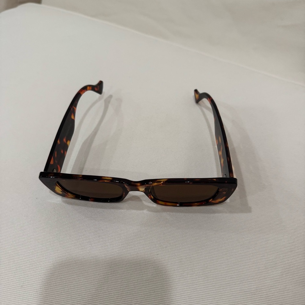 Tortoise Shell Rectangular Sunglasses - image 2